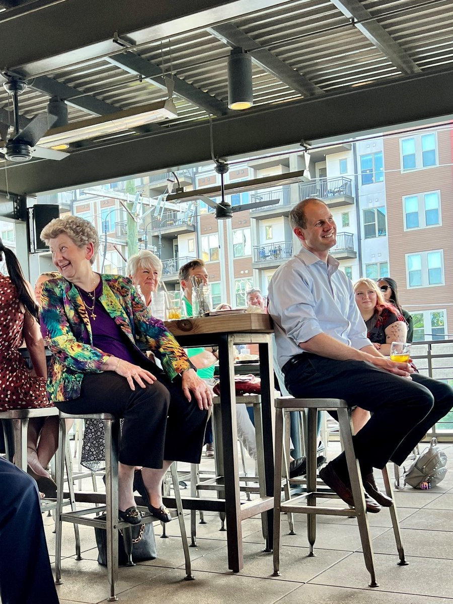 Aston_Prop's tweet photo. Aston turned 43 so we celebrated with a lovely spring evening on the Waterman rooftop! We recognized milestone anniversaries of our dedicated staff. Cheers to another year! https://t.co/5bt3p3EFFf