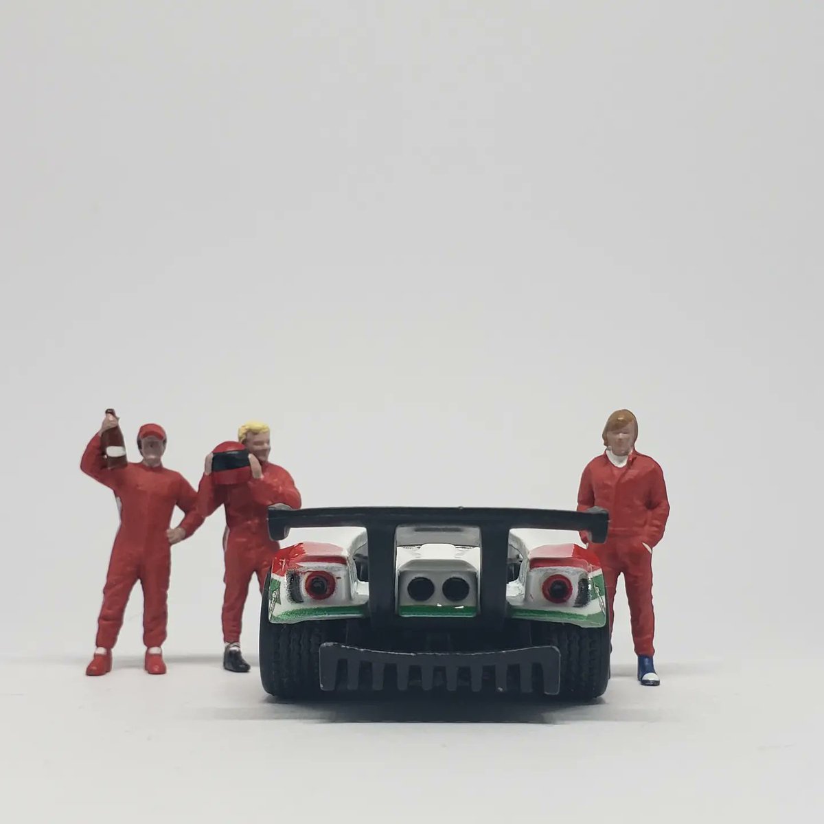 MrSpeedGarage's tweet image. El Ford GT GTE fue
adornado con unas  libreas retro inspirada para.  El coche número 67 que  corrió en las 24 HRS de Daytona con esta
Fantástica librea de Castrol.
 Y Pilotado por #ScottDixon, #RichardWestbrook y #RyanBriscoe el coche
terminó cuarto en la
Clase GTLM .