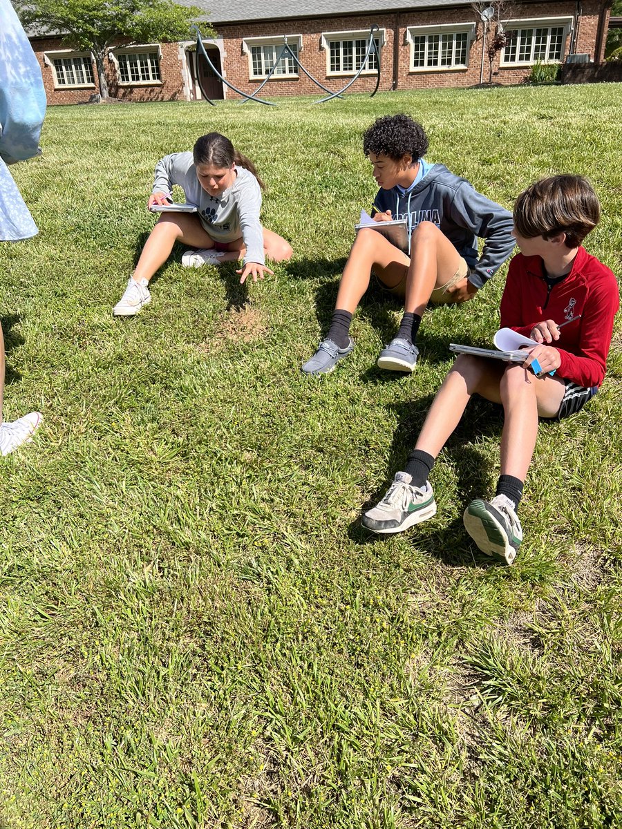 WCDS_Science's tweet photo. #WCDSGrade7 students are observing ant habitats and behaviors as part of their ecology unit. We love to take the classroom outside on days like this! #WCDSScience #WCDSMiddleSchool https://t.co/4Qwr9oPdaO