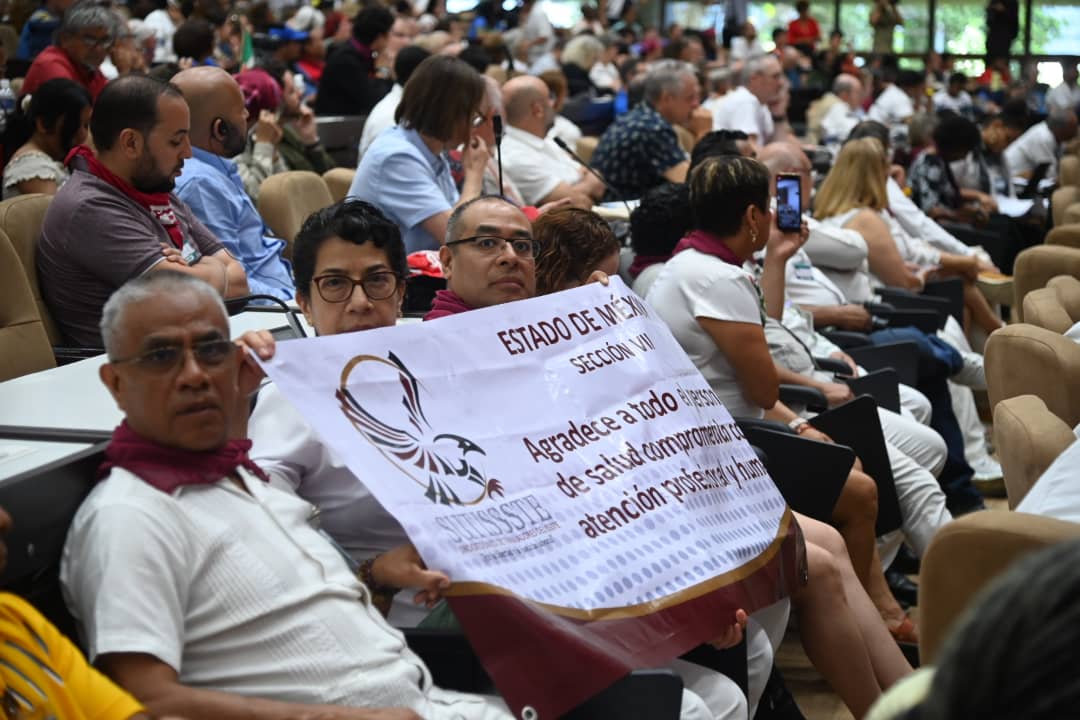 PresidenciaCuba's tweet photo. 🇨🇺| #Cuba es hoy capital de la solidaridad mundial. Mas de mil activistas políticos, líderes sindicales, dirigentes partidistas, y miembros de movimientos de solidaridad de todo el mundo, participan en el Encuentro Internacional de Solidaridad con Cuba y el Antimperialismo. https://t.co/aXSIhzHvey
