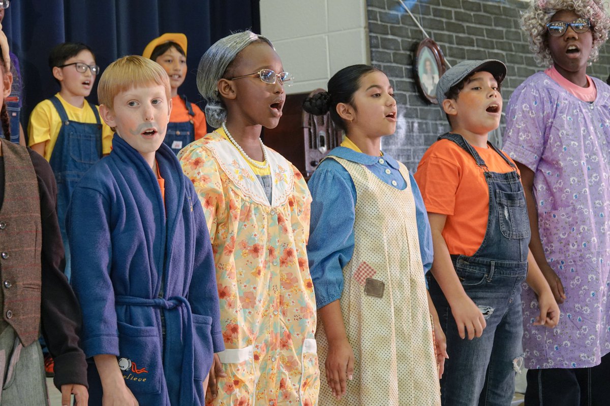 SawyerRoad's tweet photo. Watching our 4th and 5th Grade Drama program perform their Willy Wonka was a real treat! The singing, acting, and dancing were amazing! Congratulations on a job well done!

@MCS_FineArts @MariettaCitySch  #willywonka #reachforthestars https://t.co/kAg7kPuXCj