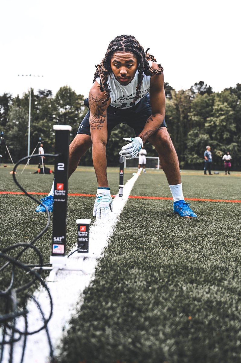 AthleteImagine's tweet photo. we on the clock #clockboyz #combineboyz #theeIAAway https://t.co/NYMWrrgqUd