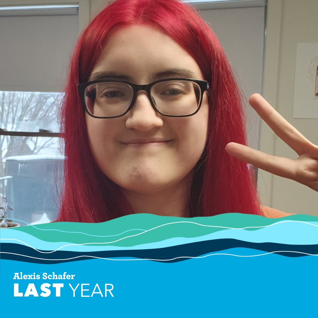 ChamplainEdu's tweet photo. ✨🎓1st Year, Last Year🎓✨: "The advice I always give to new students is: get out of your room. You're going to have a better time if you're out in the community meeting people & exploring. Be social when you can & step out of your comfort zone!"—Alexis Schafer '23 #ChampGrad https://t.co/4vWTY2f61V