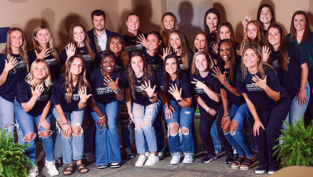AndyLyons2000's tweet photo. This weekend marked the end of an amazing year again for Motlow Soccer.
This group was incredible, performed under pressure and made it easy to be their coach! Thank you to all of you, it's been an amazing adventure this year and I am proud to be your coach!
Much love
#onemotlow https://t.co/PzxQjoXEbX