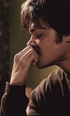 The guy who went against everyone that said he was a monster and become the world's hero, even when his family, father and brother, told him he was evil and couldn't be trusted, he knew he was could do it, and he made it out, and now he's 40 #happybirthdaySam #SamWinchester 💗