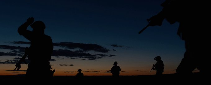 CinemaTweets1's tweet photo. Cinematography by Sir Roger Deakins https://t.co/S4Zb3VYHUf