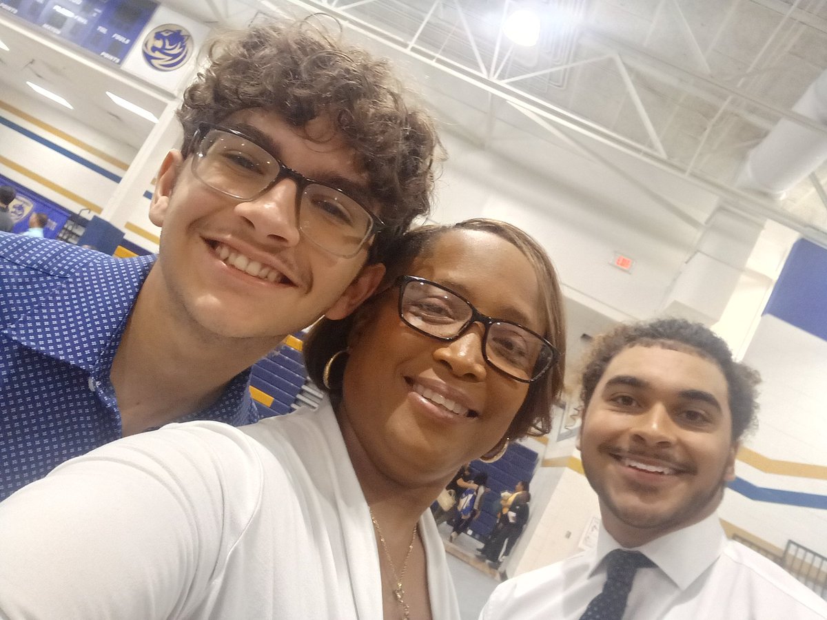 bi_cheer's tweet image. #mystudentsrock