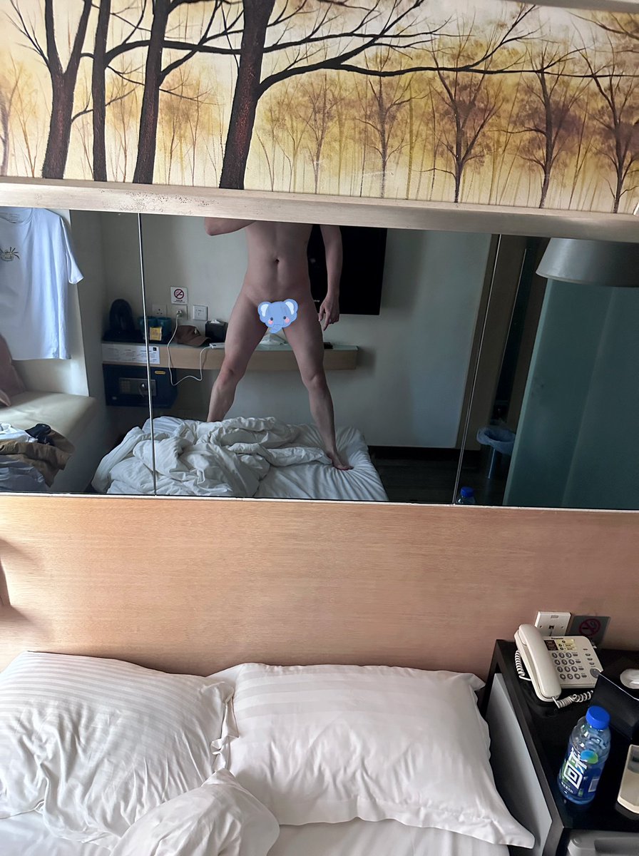 0825Aron's tweet photo. 香港的第一宿 总要留一张照片吧
Mone Hotel Mang kok https://t.co/4Qregd8KyY