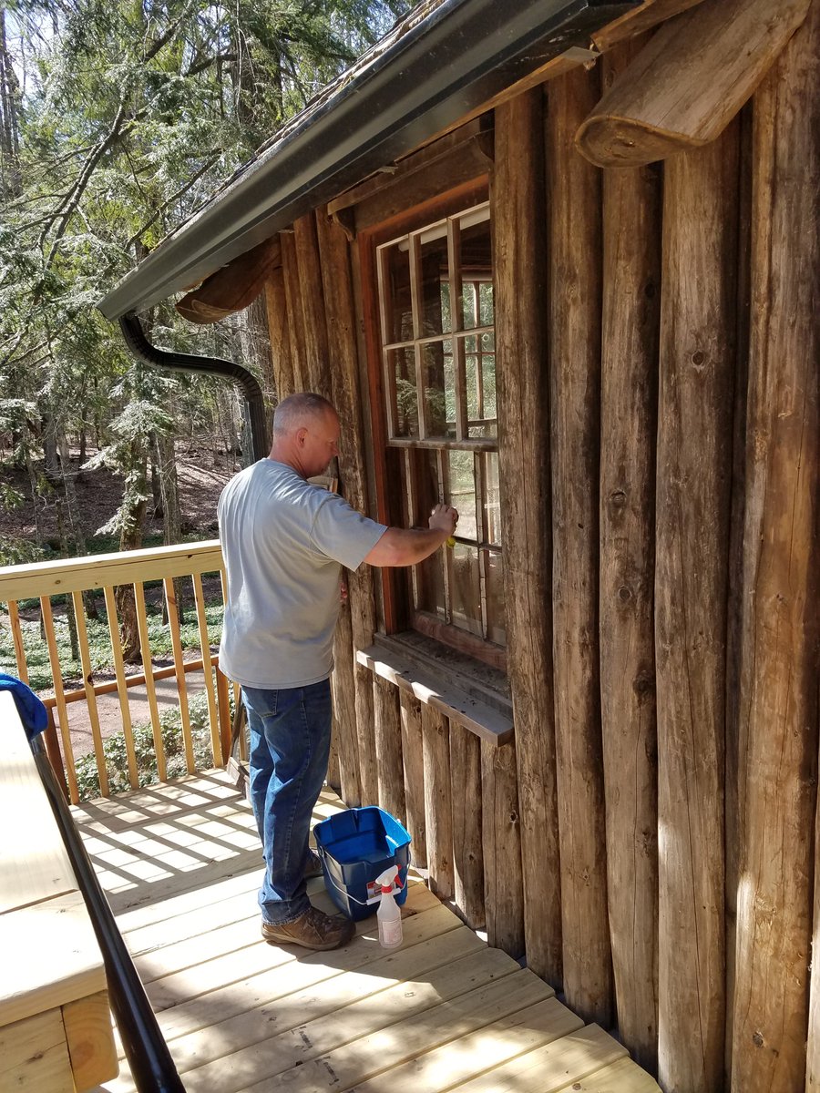 CNNF002's tweet photo. Volunteer Spring Clean-Up Day at Historic Forest Lodge in Cable, Wisconsin is set for May 20, 2023, 9 a.m.! Trail and yard clean up; thorough cleaning of the boat house; and preparing the fire pit overlooking Lake Namekagon. RSVP: Ginger Molitor: nicole.g.molitor@usda.gov. https://t.co/HzscZjd1qU