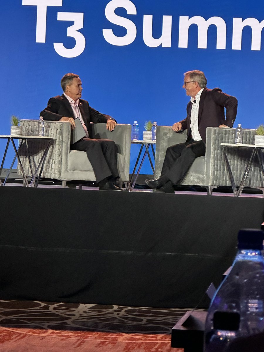 gregrobertson's tweet photo. Andy Florence takes the stage. #t3summit https://t.co/ygnI4lyvOP