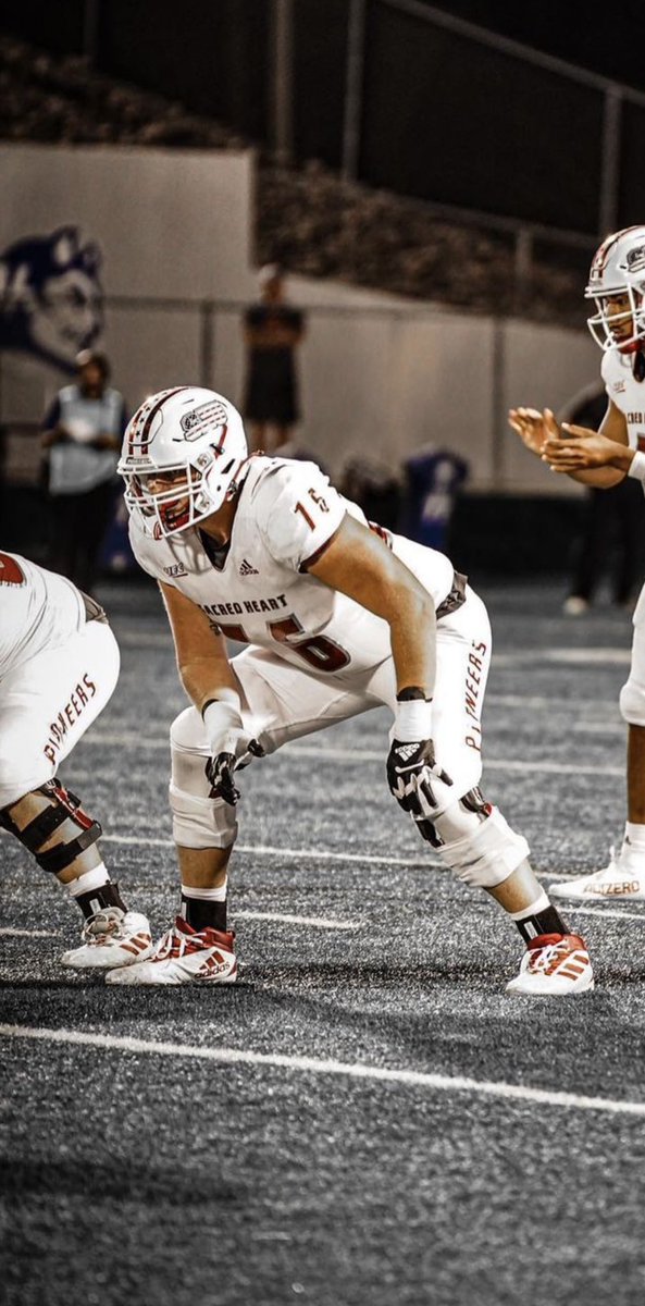 k3nlu's tweet photo. Thank you football for the opportunity to have played next to some great guys over the years. I couldn’t be more grateful for the blessing God has given me to have had the ability to play football throughout college. Thanks for the memories y’all, 76 ✌🏼 https://t.co/5ehq9BcaDi