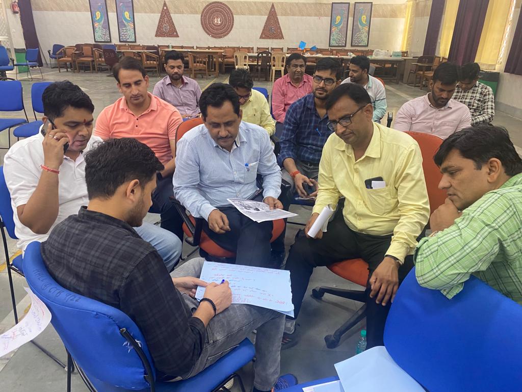 DIETRNDELHI's tweet photo. #Mission Buniyad Orientation of TDCs & MB Coordinators Day-5
#Participants made Group Presentations of Innovative #Pedagogy to deliver #Lessons in Hindi, Maths & English whereby they presented different strategies to teach the Students of Level 1 & 2. #SuccessfulCompletion https://t.co/T7ENC3gVWG