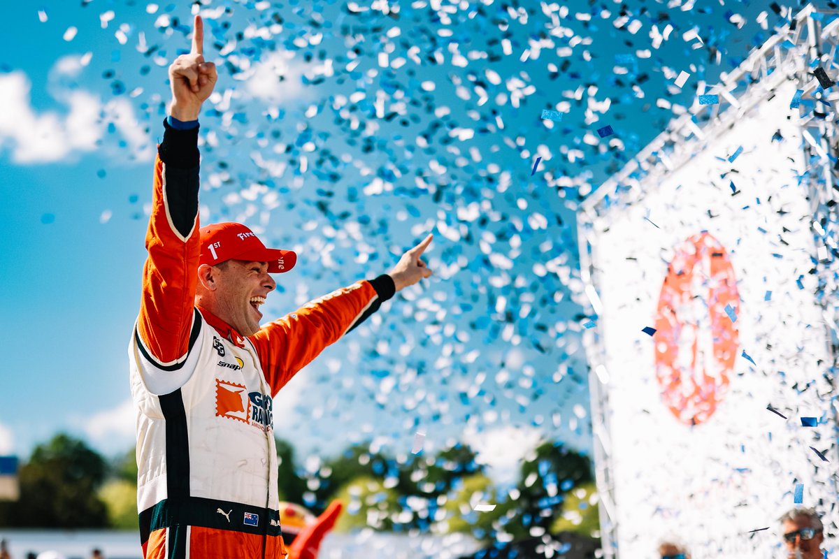 For a chance to win the SIGNED flag from this <a href="/IndyCar/">NTT INDYCAR SERIES</a> victory - Now until 5/7/23, follow <a href="/AdvanceAuto/">Advance Auto Parts</a> and enter to win by retweeting this post 🔁 
#AdvanceTheCheckeredFlag #Sweepstakes 
No Purch Nec. 50 US &amp; DC res, 18+ (19 in AL/NE). 

Full rules: bit.ly/3LpgEpB