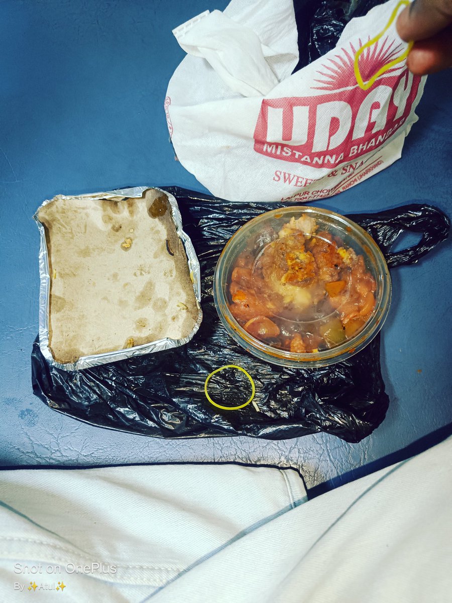 58555Das's tweet photo. @irctcnorthzone @IRCTCofficial @RailwaySeva @NWRailways @RailwayNorthern @RailMinIndia  @PiyushGoyal @PiyushGoyalOffc please have a look, Requesting everyone not to order food through @Railrestro during journey by train. Today I got rotten food (egg chowmin and chicken chilli). https://t.co/RBYU9c4eT1