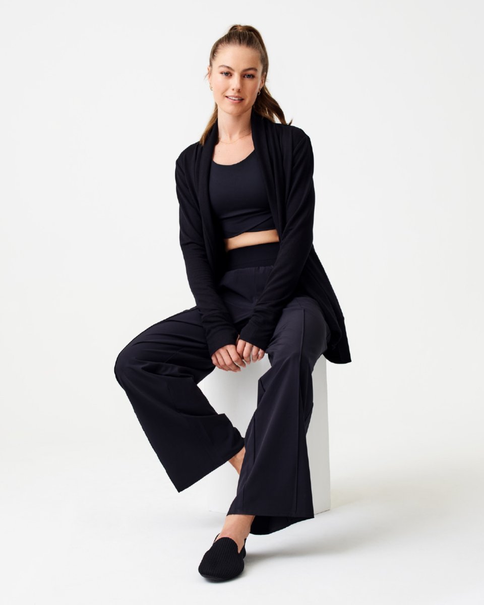 Danskin's tweet photo. Picture perfect in our classic sportswear collection. Shop coordinating pieces now for a timeless and comfortable look. https://t.co/FnBnaV1IQT