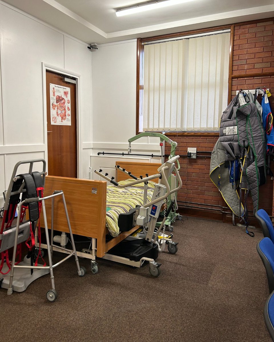 caringforcare's tweet image. Our amazing, newly decorated training room is ready to welcome our trainers and delegates 👏

You can also hire our training room for the day if you're looking for a meeting/training venue in Stoke.
caringforcare.co.uk/meeting-room-h…

#trainingroom #stoke #care #caringforcare