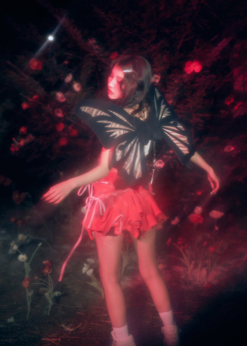 (여자)아이들 오리지널 시리즈 [I feel]
'Fly like a #Butterfly' 🦋

2023.05.15. 18:00 (KST)

#여자아이들 #GIDLE
#소연 #SOYEON
#I_feel
#퀸카 #Queencard