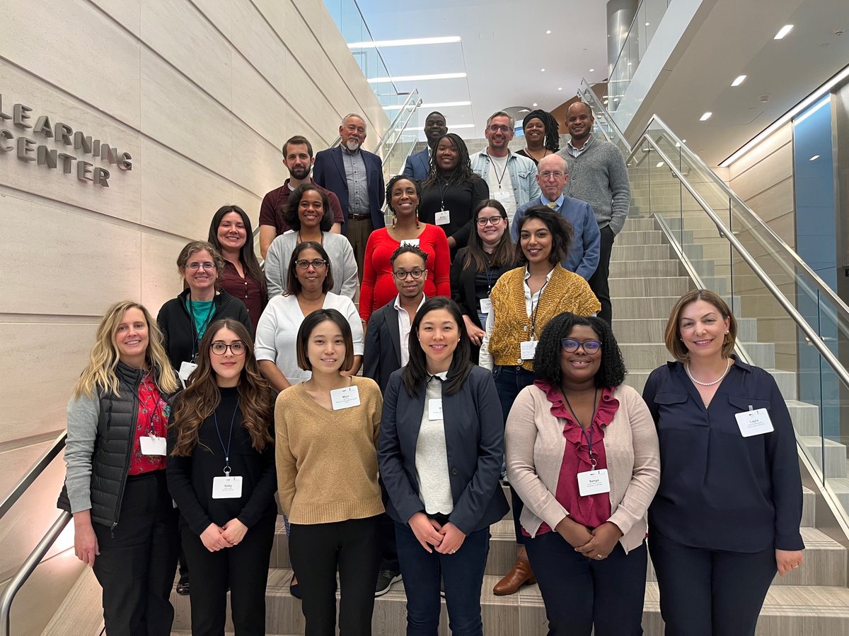 Our AAMC #NIHMOSAIC Program Scholars are learning from mid-career researchers, getting advice about the faculty transition process, and more at the program's inaugural in-person event. We're excited to continue following their career journeys! Learn more: ow.ly/r93X50O8Fkq