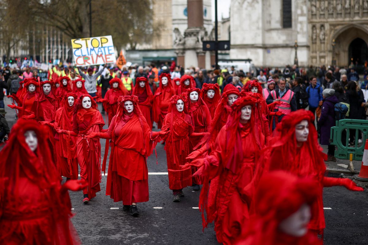 Voltuan's tweet photo. Most humans are not awake & alive ( especially the filthy political-financial class ! ) Down with the coronation of #CharlesIII + #JO2024 + #Football ( #sportopiumofthepeople ) we are in #AbsoluteEmergency for everything ( #climate #biodiversity #peace #social ) @MelissaRTodd https://t.co/hN7ftO5XkZ