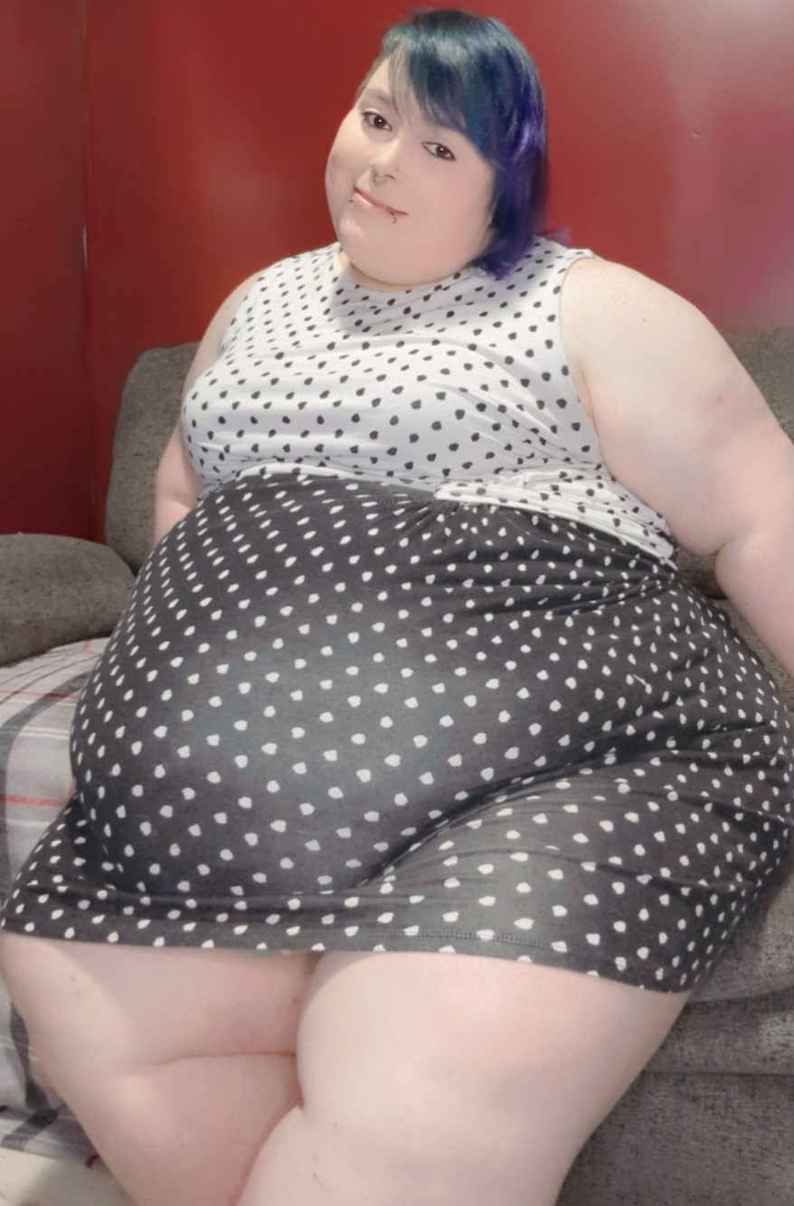 🍩Rain🍩 on X: I... dont remember my office dress being so... short or  see-through It still fits right? Would you share your snacks with me if I  asked nicely? I would let