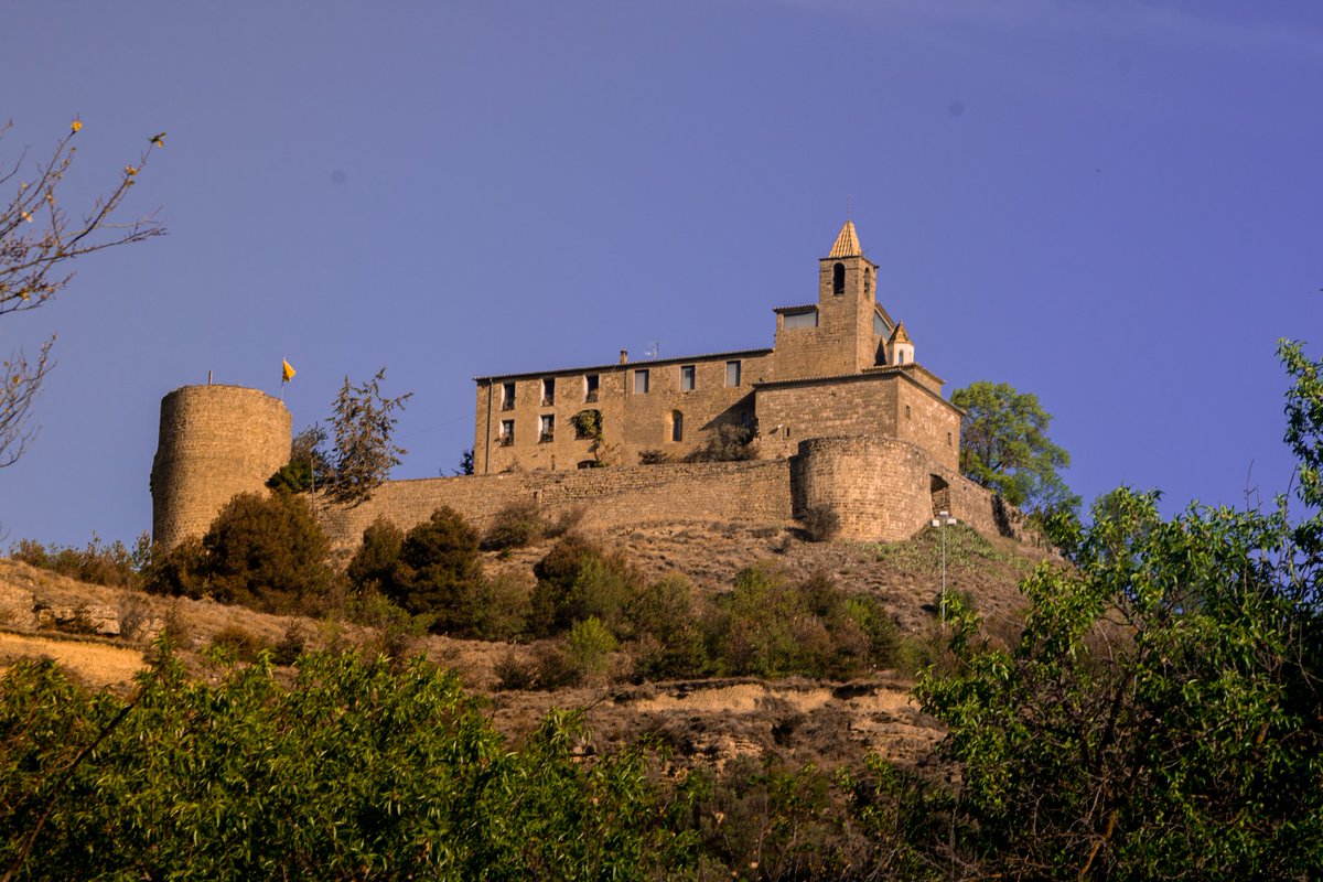 obulaskenky's tweet photo. Castellvell.

📍Olius, Solsonès 

#castlesofspain #castillos #castillosdeespaña #catalunya #majestic_catalunya #spain #photography #obulaskenky #travel #travelphotography #offthebeatenpath https://t.co/z0HgfAk0nn