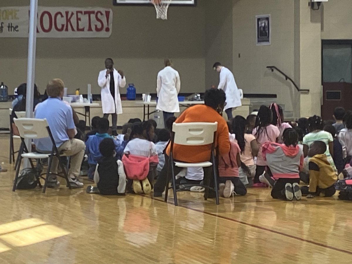 @westendbhm happening right now our K-3rd grade scholars are enjoying a cool Science STEM exhibit from
<a href="/SRSTEMoutreach/">Southern Research STEM</a> They are enjoying OSWALD the octopus from Florida! <a href="/BhamCitySchools/">Birmingham City Schools🎓</a> <a href="/prwill1052/">Dr. Pamela Williams</a> <a href="/DawsonJermaine1/">Dr. Jermaine Dawson</a> <a href="/DrMarkSullivan/">Mark Sullivan, Ed.D</a> <a href="/4newzscoop/">Sherrel Stewart</a> Thanks <a href="/mlznteacher/">Lawanda Minor</a>