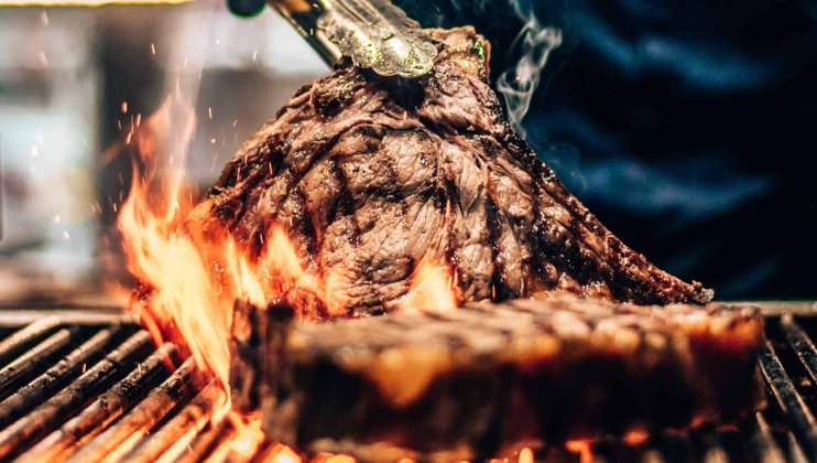 CultureCalling's tweet photo. Get ready to indulge in a foodie paradise!🍴🍷 

WIN a pair of tickets to this year's @TasteofLondon Festival and savour the best gourmet cuisine, wines and spirits. 🎉 

https://t.co/6rbmOfaczX 

#LondonTasteFestival #FoodieParadise #WinBig #GourmetCuisine #WinesAndSpirits https://t.co/PuN3ZfHCXE