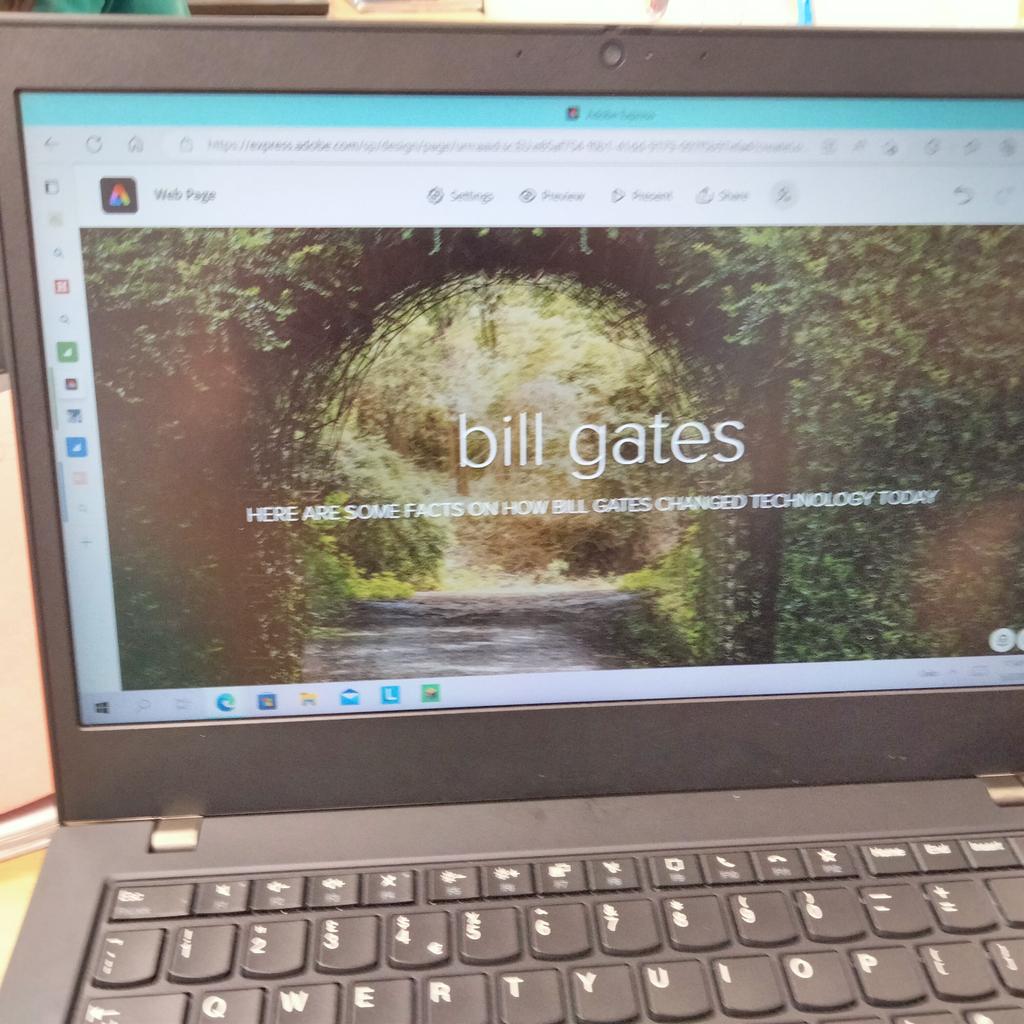 ovpsdosbarth14's tweet photo. Thus afternoon we have been creating our own webpage on a significant person who has changed the world of technology @OgmoreP #UNCRC #Article13 https://t.co/znC1pzMG1q