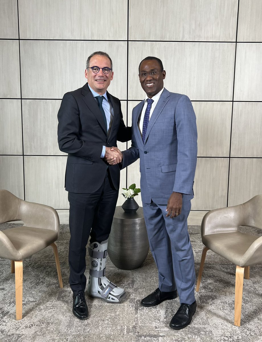 agarmora's tweet photo. It was a pleasure talking this morning with Minister Clarke @NigelClarkeJa in #Jamaica. Mobilizing private capital is a key priority to achieve its development goals. The key reforms the Government is implementing are key.  

Stay tuned for our next #LatinFocus! https://t.co/mLkRP1fY0A