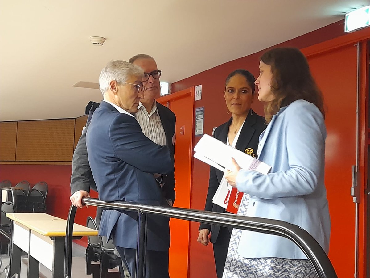 France Travail Île-de-France (@ftravail_idf) on Twitter photo Bilan : plus de 30 demandeurs d'emploi ont exploré leur potentiel d’habilité dans le secteur de la sécurité
Une opération menée avec la région <a href="/iledefrance/">Région Île-de-France</a> 🤝 en présence de <a href="/MDoAeschlimann/">Marie-Do Aeschlimann</a>, Vice-présidente en charge de l'#emploi et de la #formation professionnelle
cc <a href="/HMoutel/">Hélène Moutel</a> Bilan : plus de 30 demandeurs d'emploi ont exploré leur potentiel d’habilité dans le secteur de la sécurité
Une opération menée avec la région <a href="/iledefrance/">Région Île-de-France</a> 🤝 en présence de <a href="/MDoAeschlimann/">Marie-Do Aeschlimann</a>, Vice-présidente en charge de l'#emploi et de la #formation professionnelle
cc <a href="/HMoutel/">Hélène Moutel</a>