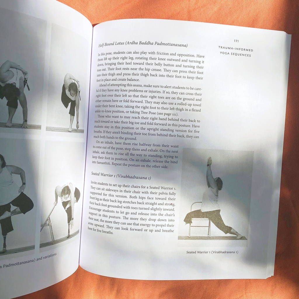 ShambhalaPubs's tweet photo. The Essential Guide to Trauma Sensitive Yoga, beautifully illustrated w/ 260 photos of poses & sequences, offers an inclusive approach to yoga for teachers & students of all ages and abilities.
Available today: https://t.co/oso5c9J0Cy
#shambhalapublications #traumasensitiveyoga https://t.co/0HsL3fK73a