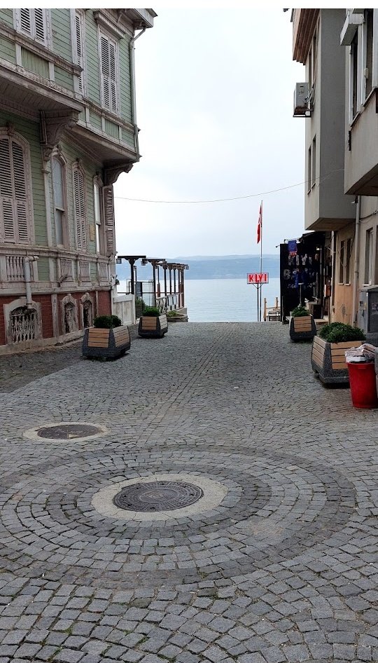 thepassenge's tweet photo. Denize çıkan sokaklar.. https://t.co/YZnskM5oPw