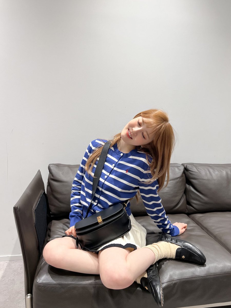 🐩jp membership post

🐩: SWITH~! What are you up to?
🐩: Look at Sieun at be healed (◍꒪꒳​꒪◍)՞