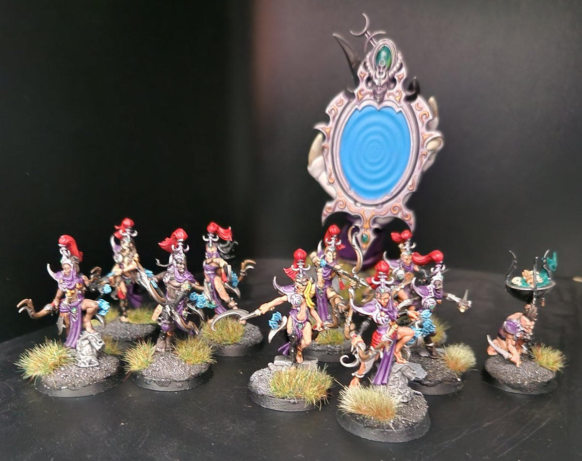 tzeentchmike's tweet photo. Managed to finish these for the Welsh open last weekend. Hopefully that will be the last blissbarbs for a while. #aos #hedonites https://t.co/QFWH30wiuV