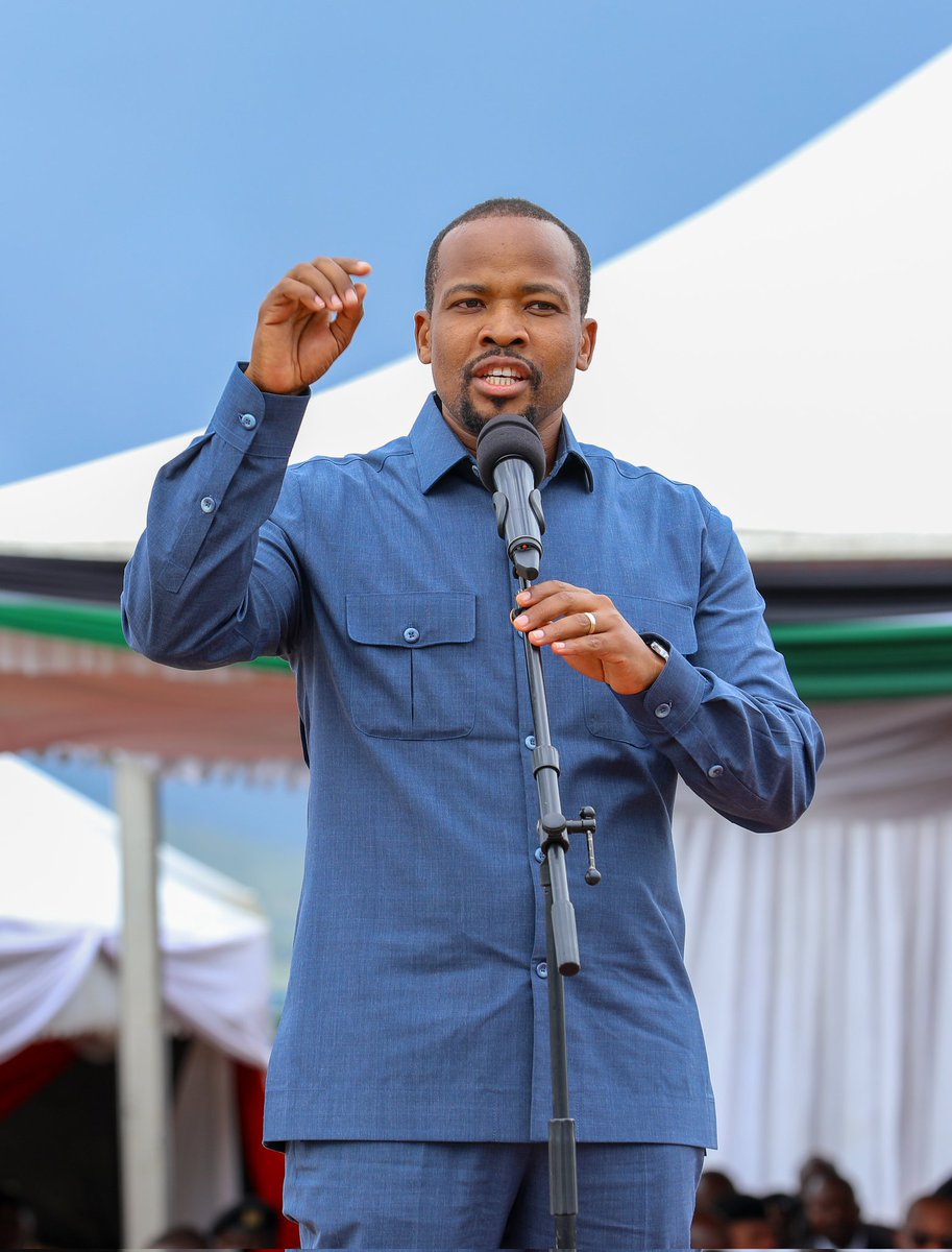 Min. of Lands, Public Works, Housing & Urban Devt. tweet media