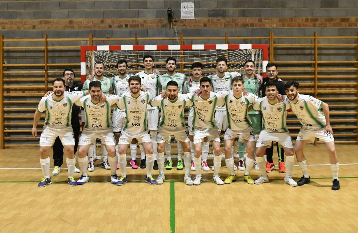 🏆 Play-off de ascenso a 2ª 🇪🇦

🗞️ El <a href="/CaceresUExFS/">Cáceres FS</a> 💛🖤 que va 🥉 del Grupo 4 de 2ªB 🇪🇦 se ha clasificado matemáticamente 👏🏻

➡️ #LAlbarran <a href="/aaronmoran97/">Aarón Morán</a> <a href="/Alvaroguerrac_/">Alvaro Guerra Correa</a> <a href="/javi_buenva/">Javier Durán</a> #FernandoG <a href="/mbelmonte23/">Mario Belmonte</a> @alejandroapa11 #RichiS <a href="/Bellanco10/">Víctor Urbano</a> @aaroncope17 #Nene y etiquetados ↙️