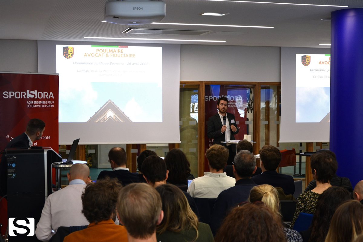 Poulmaire_AF's tweet photo. 📸Retour en images sur l'intervention passionnante de notre collaborateur @AlexArgenton lors de la conférence organisée par @Sporsora , acteur majeur du sport business, qui réunit les professionnels de l'industrie, autour du thème «Droit à l’image dans le Sport»🎙️ https://t.co/QeyTQZshKh