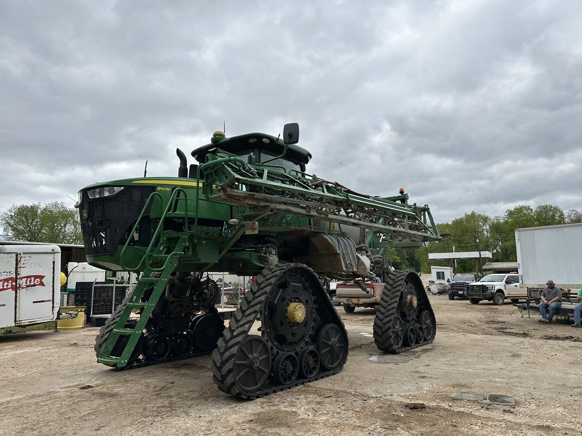 PreferredEquip's tweet photo. Another delivery and @SoucyTrack install completed on this #johndeere R4030 for White Farms in #Mississippi. Thank you for your business! https://t.co/QSsmIsGJm0