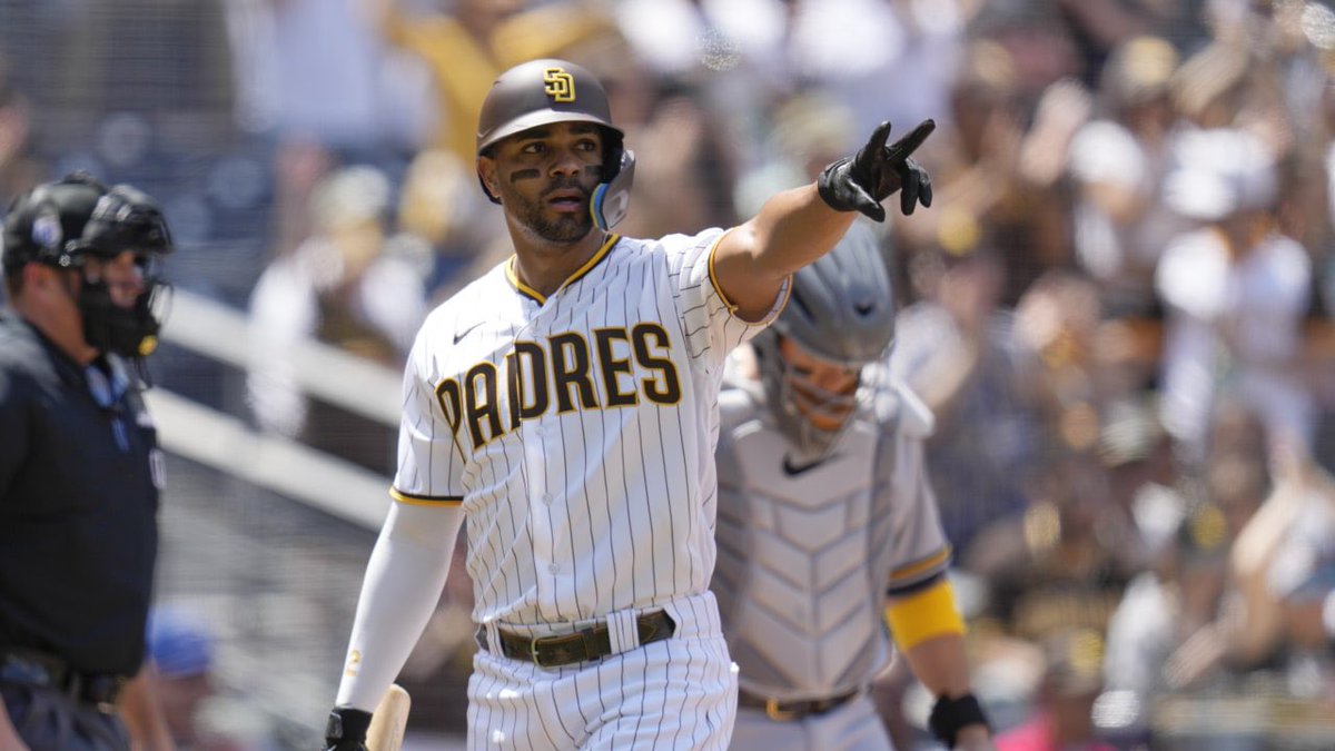 DannyVietti's tweet photo. Xander Bogaerts has reached base in all 30 games the Padres have played.

He is the only player in MLB to reach base in 100% of their team’s games this season. https://t.co/AhX0zM94Tb
