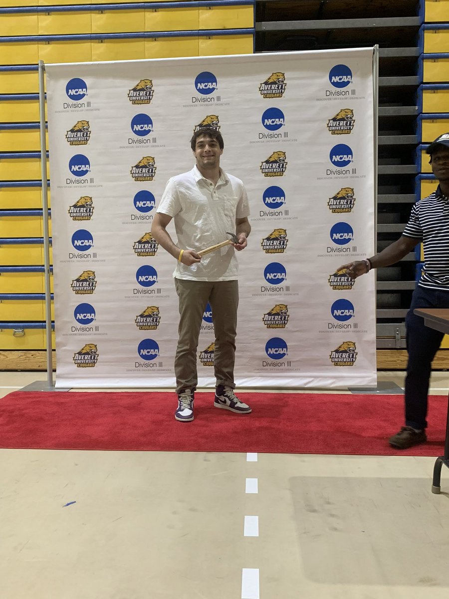 averettwres's tweet photo. Sophomore Jesse Alvarado swept the competition. He defeated Brody Hawtrey by fall at 3:20. He followed up in the next dual against Olivet's Gerald, winning by a 10-2 major decision to improve his undefeated record to 16-0 at 157 pounds ๐จ๐จ
#averettvseveryone #thrivenchaos https://t.co/2FEwjXQQ53