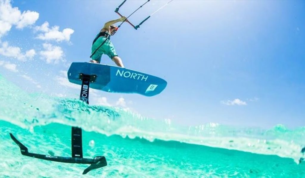 KitesurfStars's tweet photo. Foil calculator kitesurfing https://t.co/AL9mNmqTGz https://t.co/n390Y829Q1