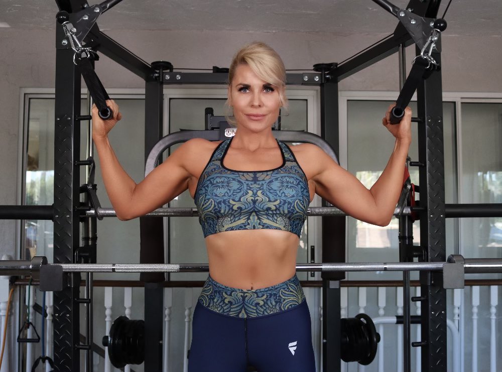 MWestmoreFans's tweet photo. It is not about perfection, it is about effort. When you put forth the effort and show up everyday that is when a real transformation happens. 💪💙
•
Happy National Fitness Day 🏋🏼‍♀️🧘‍♀️🚴‍♀️ @McKenzieWestmor 💪💙 #fitnessgirl #healthylifestyle #workoutmotivation https://t.co/bkx2fAmDFo