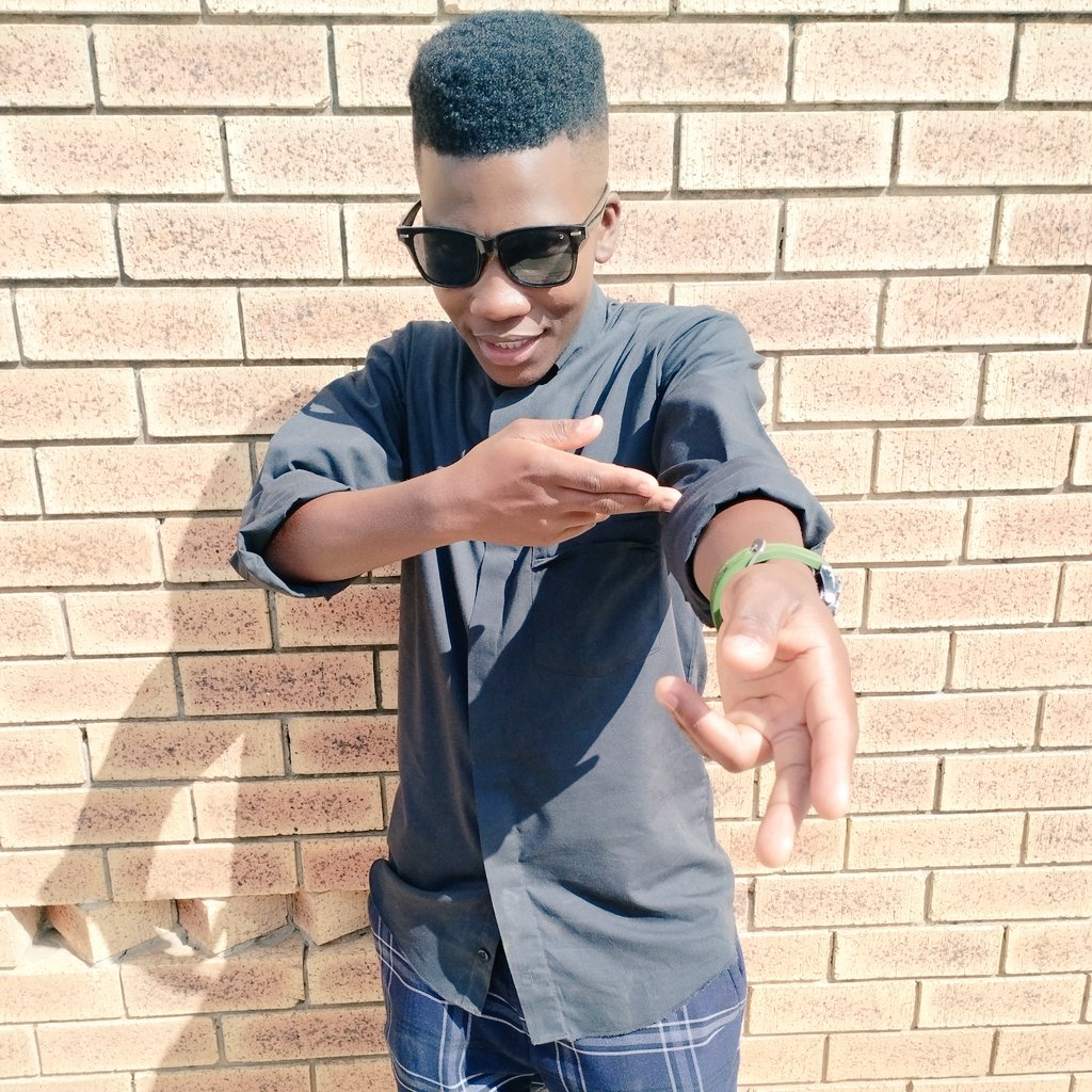 vee_swagg_'s tweet photo. #NewProfilePic #writersstrike #upcoming #KingsLeague #swag #MetGala https://t.co/tu7XpCQ5hy