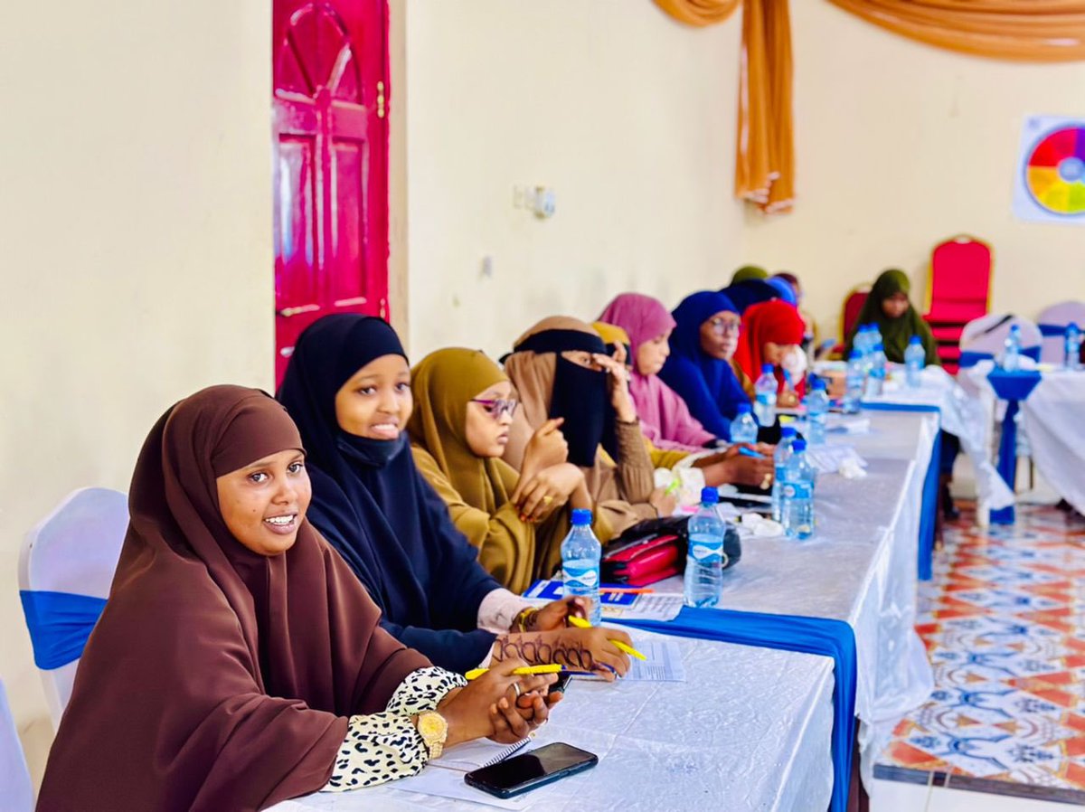 PerboIngrid's tweet photo. Youth in Hirshabelle spent 3 days discussing challenges and opportunities to youth electoral participation. On the 3rd day more stakeholders joined and made commitments on how to increase youth participation in elections @FBAFolke @UNFPA_SOMALIA @somalipeaceline @SwedeninSomalia https://t.co/Wpdrj6KdLc