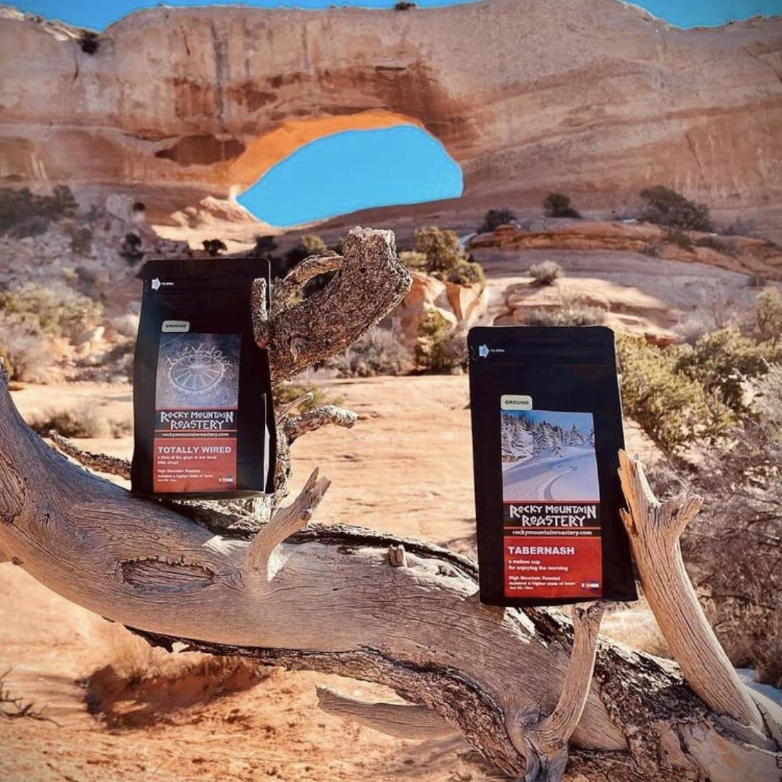 collabs.io tweet media