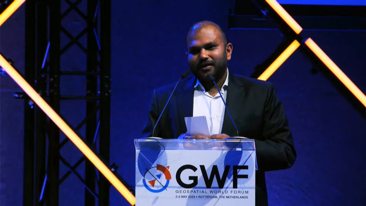 geospatialworld's tweet photo. #GWF2023 | Data and analytics come with challenges, such as sharing & how you integrate that data. We are looking for #data and #Insights that is compatible with our #technology stats.Akshat Pipersenia, @Unilever at #GWF. #geospatial #Geoservices #location https://t.co/HyeVS6EcEw