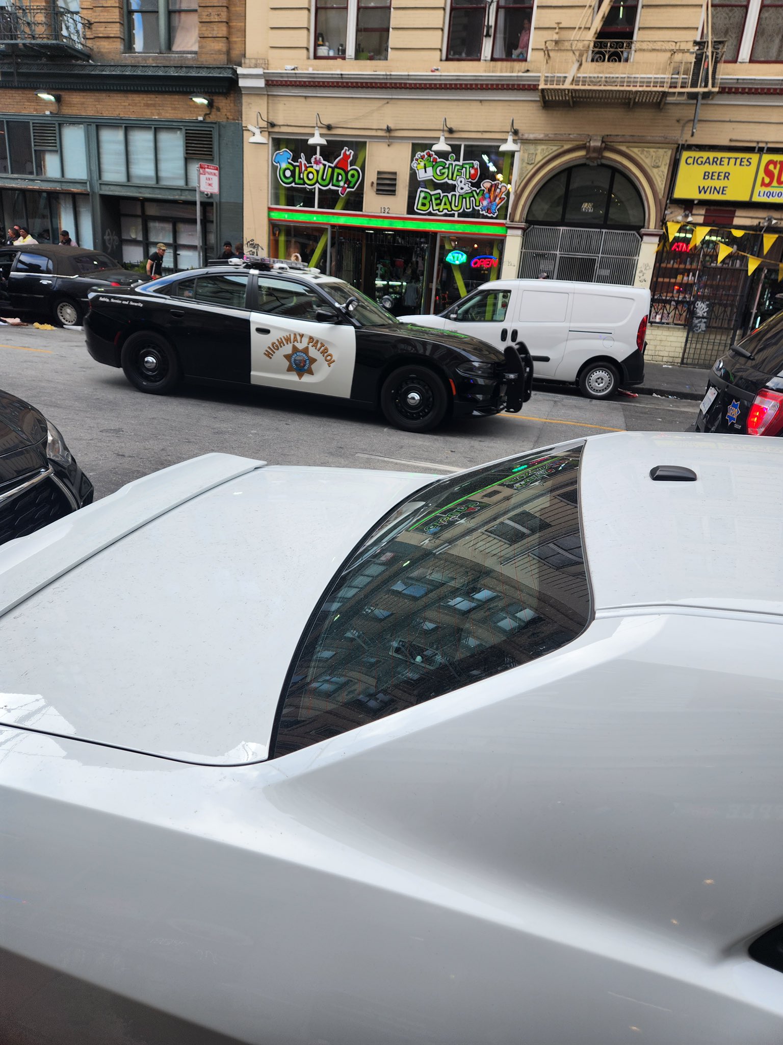 Mallory Moench on Twitter "CHP spotted in the Tenderloin around 630