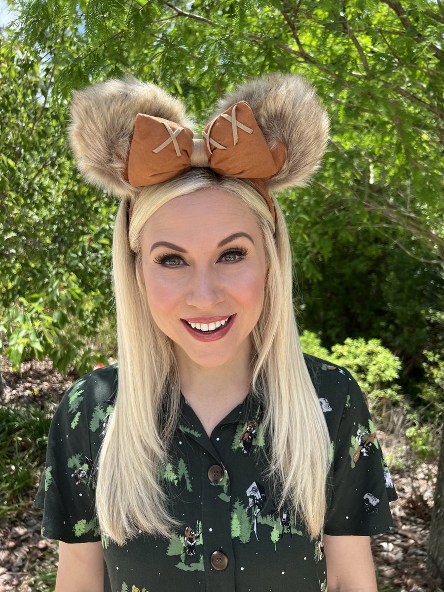 Disney Store tweet media