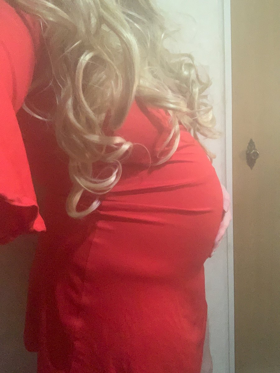 GurgleGoddess's tweet photo. 🖤 https://t.co/E5R0sMcxxh 🖤 

 #gainer #weightgain #fatonpurpose #chubby #feedee #feeder #feedme #foodbaby #feederwanted #gettingfatter #fattenmeup #bigbelly #fatbelly #bloated #stomach #tummy #gut #potbelly https://t.co/pi8rxd63iX