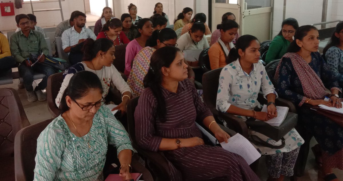 THORAJULA's tweet photo. CHO Review Meeting Cum Training Conducted By @DrRadhaKrishan7 
>> Topic Discuss For The Benefits to Peoples
√ NQAS HWC
√ Teleconsultation
√ ABHA Card
√ NCD Screening

@GujHFWDept @mdnhmgujarat @AyushmanHWCs @AmreliHealth  @CollectorAmr @ddoamreli @ArunKumar23302 @SdmRajula https://t.co/ZkbOKAQOF4